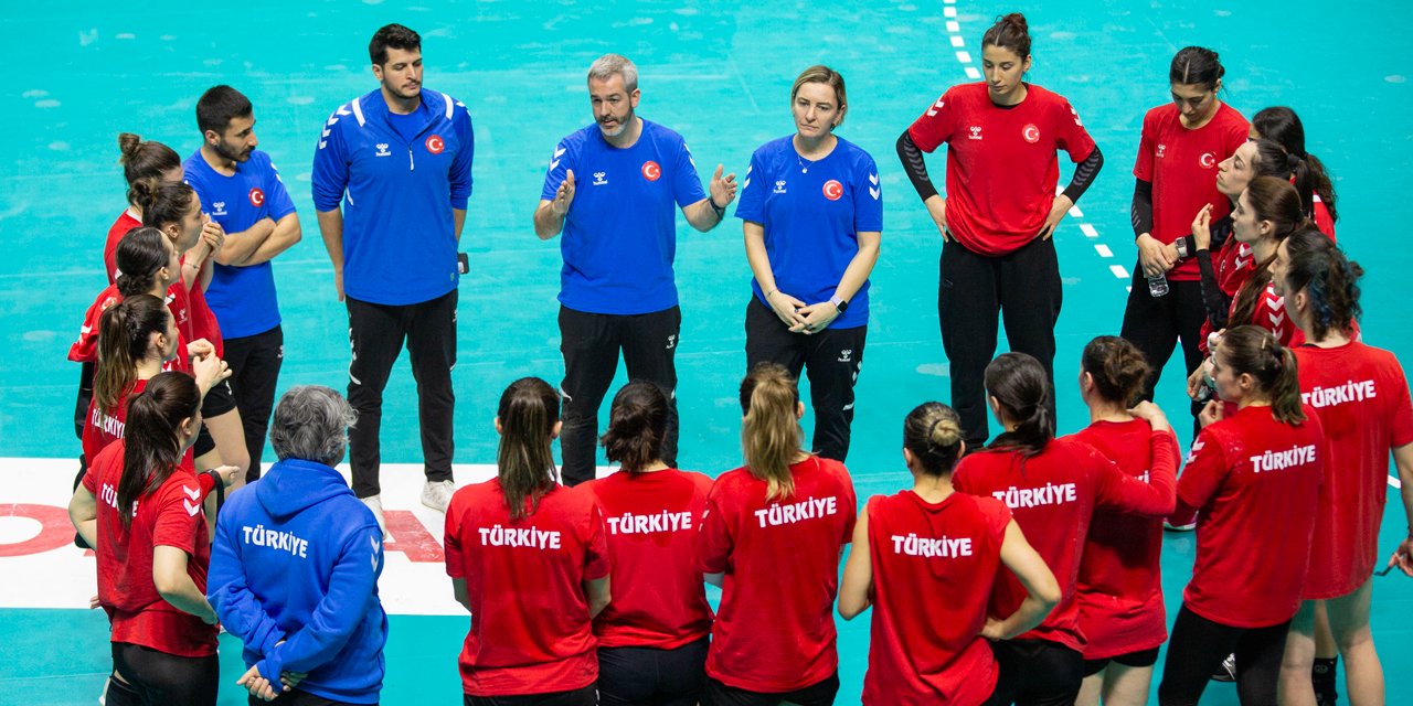 Milli takım Avusturya'ya yenildi: Umutlar rövanşa kaldı