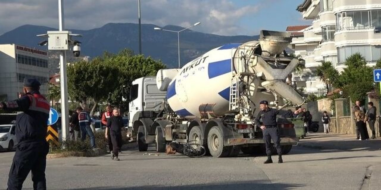 Alanya'da beton mikseri bisiklete çarptı: Aysel Yıldırım öldü