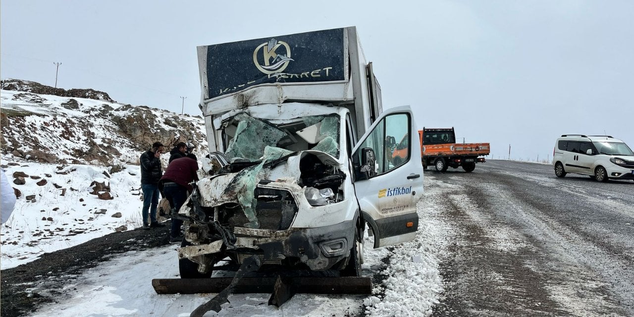 Kar küreme aracına çarptı: 1 kişi öldü