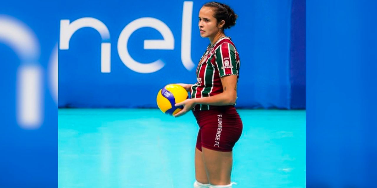 Karnı burnunda sahaya çıktı: Takımı çeyrek finalde elendi