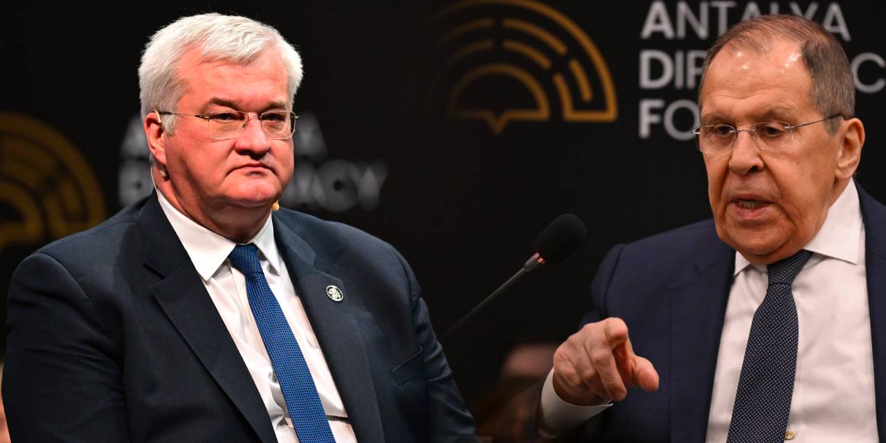 Rusya ve Ukrayna Antalya'da karşı karşıya geldi