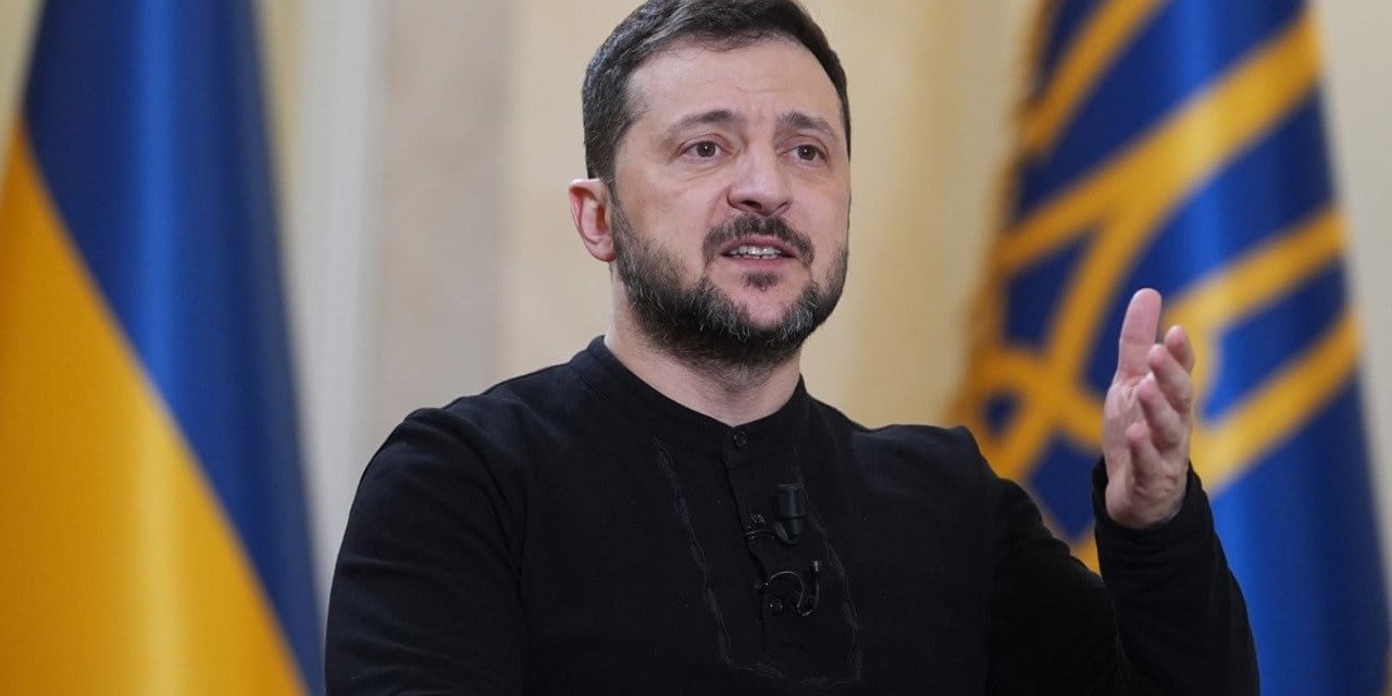 Zelenski: Pilot uçarken öldü