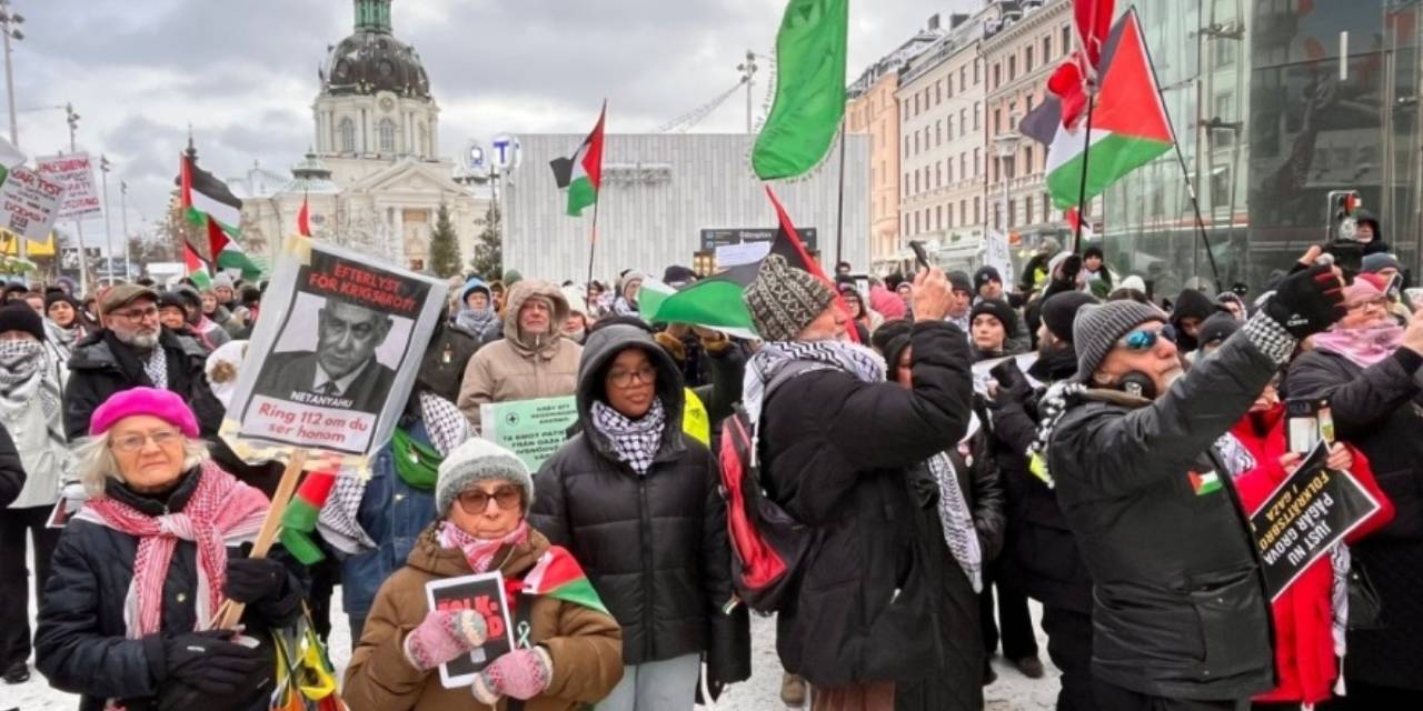 İsveç'ten Gazze'ye destek! İsrail'i protesto ettiler