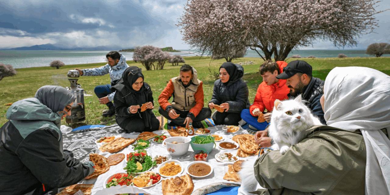 Çarpanak Adası doğaseverleri cezbediyor