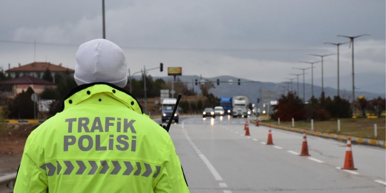 Trafik denetiminde kural tanımayan sürücüye ceza yağdı
