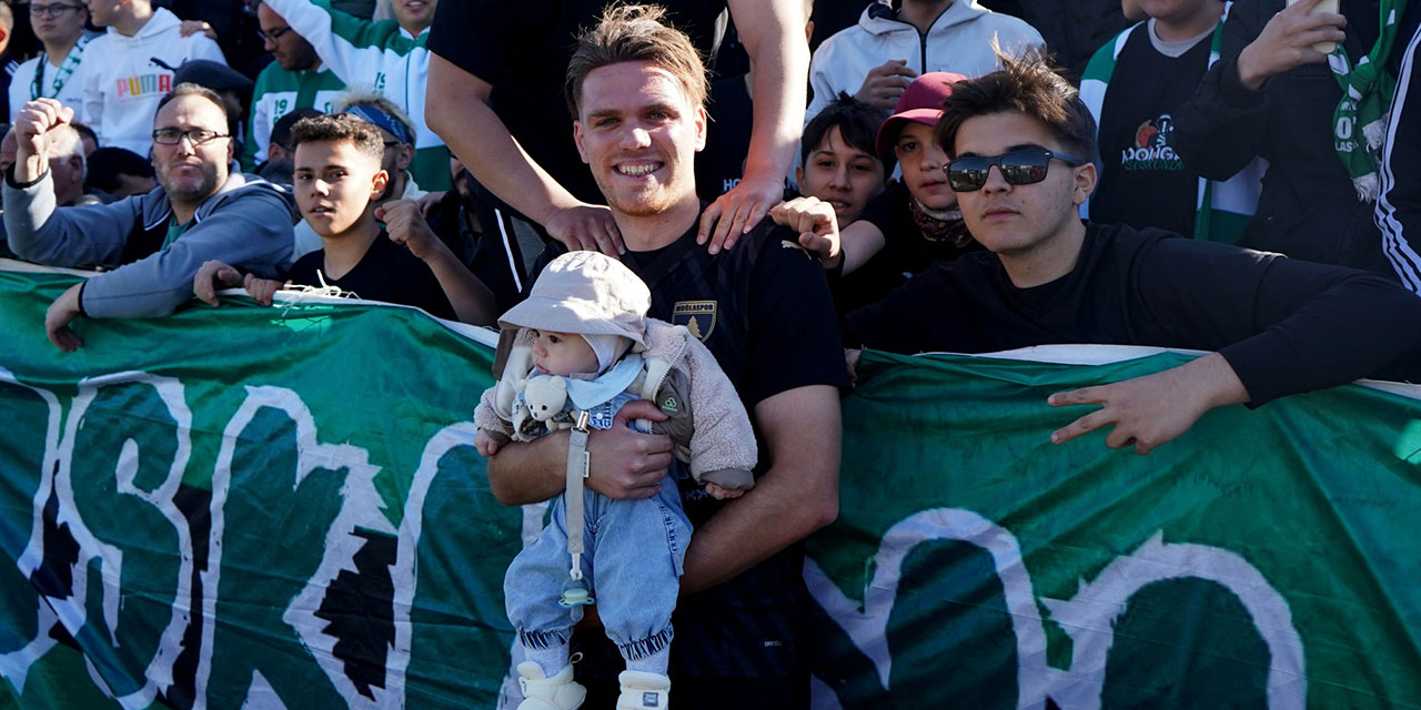 Muğlaspor rakiplerini bıraktı