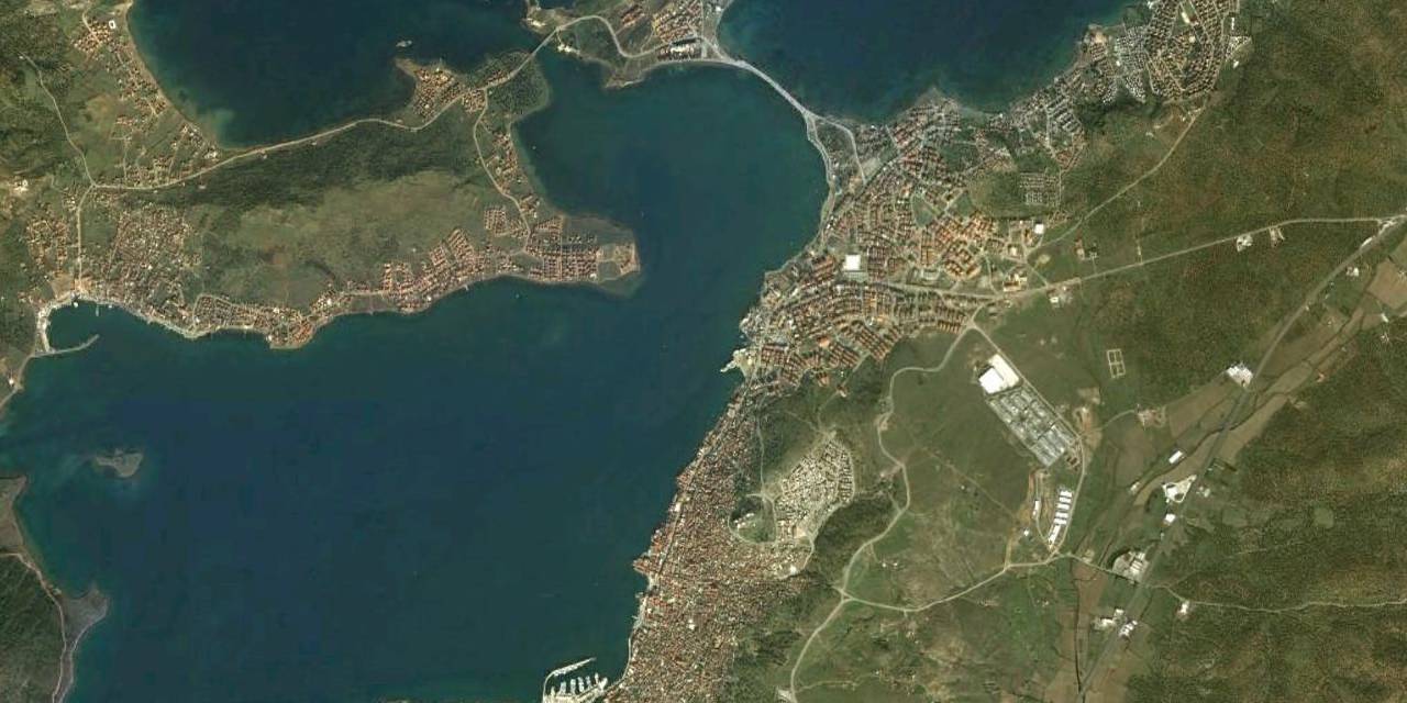 Ayvalık'ta yaşananlar tedirgin etti: Duyan sahile koştu