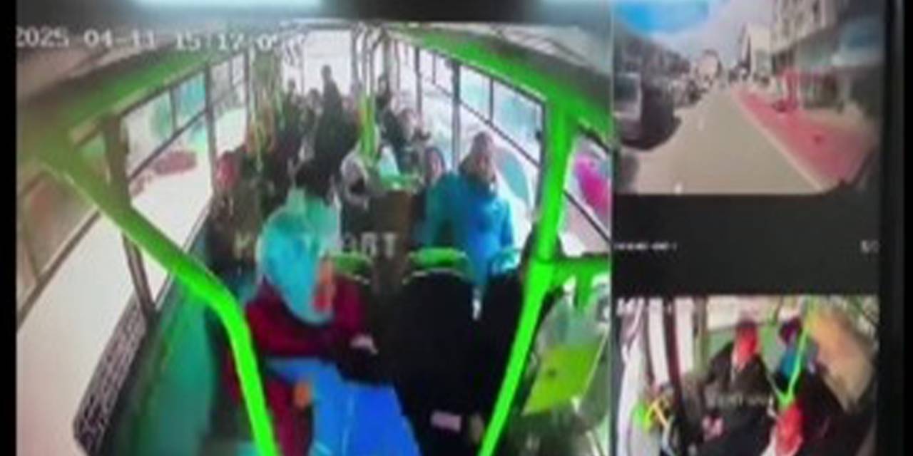 Fenalaşan çocuk, halk otobüsüyle hastaneye götürüldü