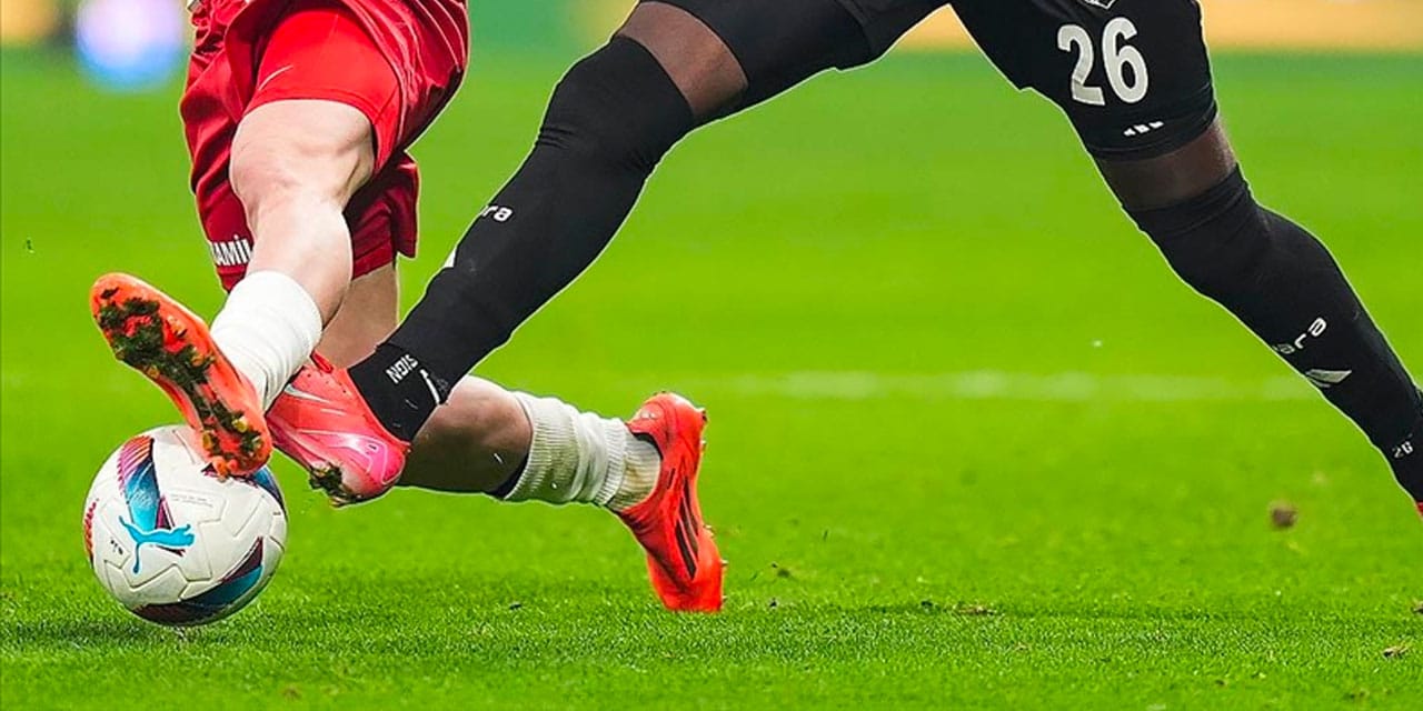 Ağlayarak veda etmişti: Koşa koşa Süper Lig devine dönüyor