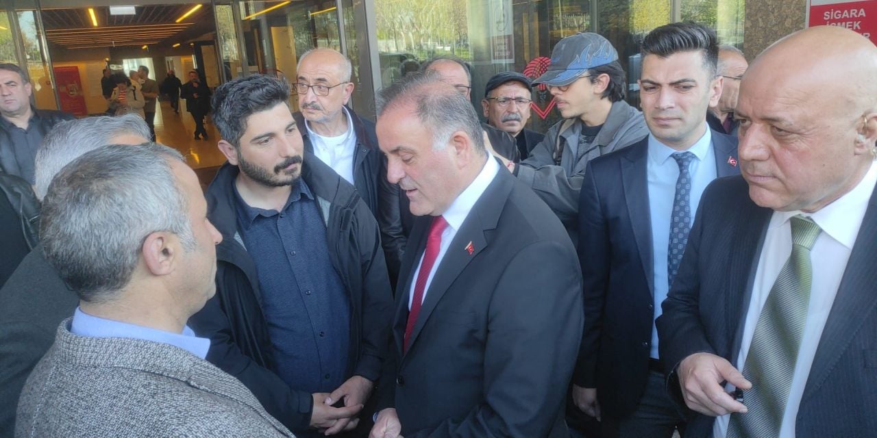İBB Başkan vekili Nuri Aslan, Sırrı Süreyya Önder'i ziyaret etti