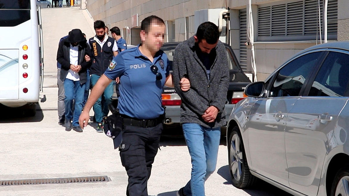 Elazığ'da sanal bahis operasyonu: 5 kişi tutuklandı