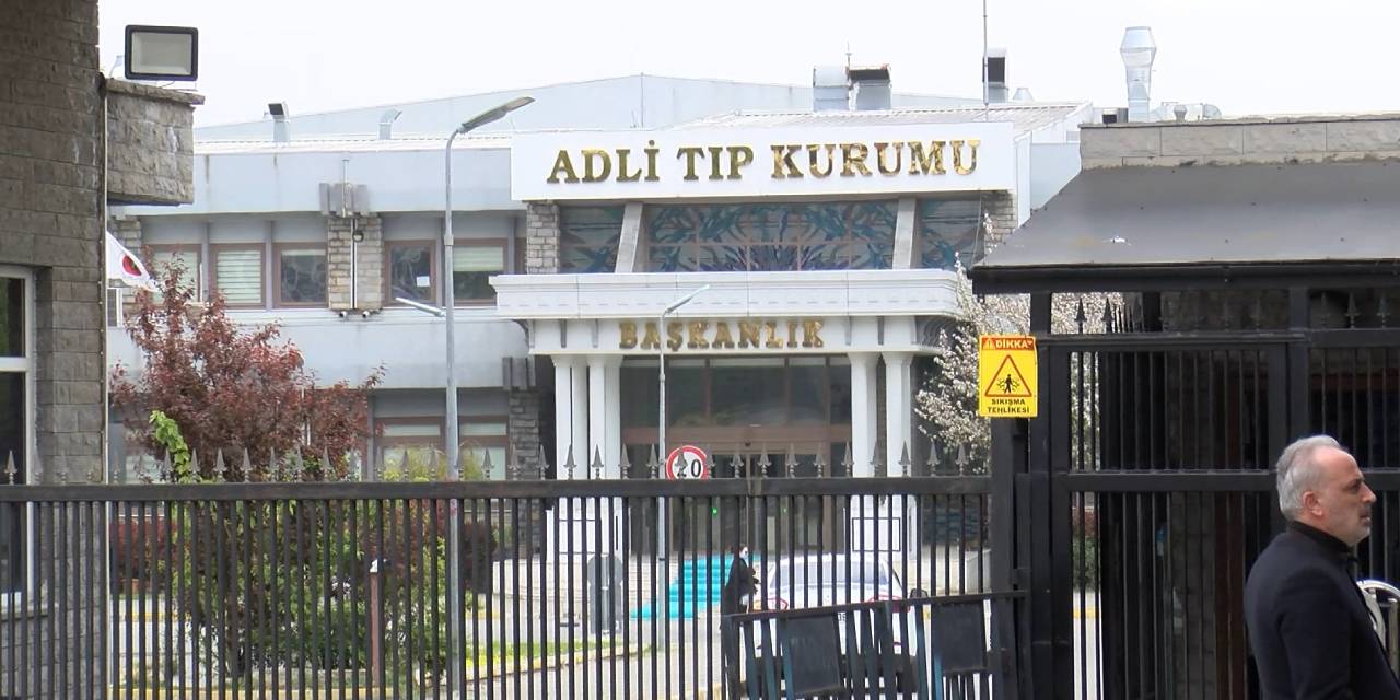 Oyuncu Sevil Akdağ'ın öldürdüğü Elif Kırav'ın cenazesi ailesine teslim edildi