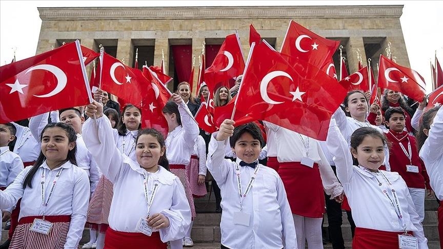 Okullara 23 Nisan genelgesi: Milli ve manevi değerleri gözetin