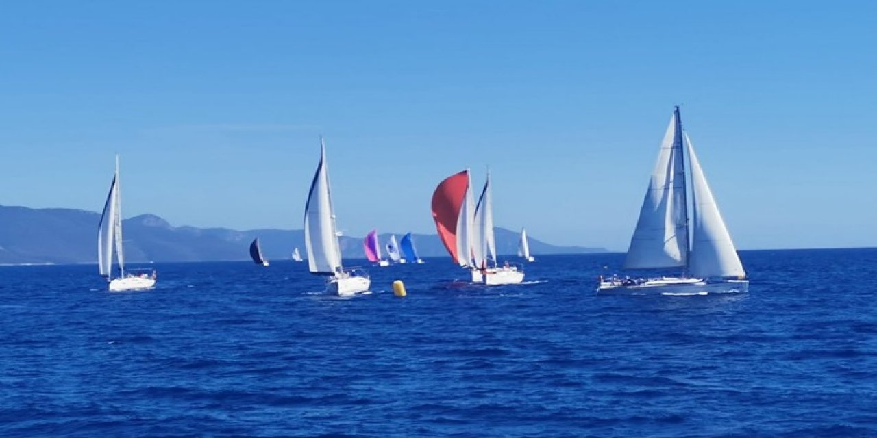 23 Nisan Yelken Yarışları Antalya'da başladı