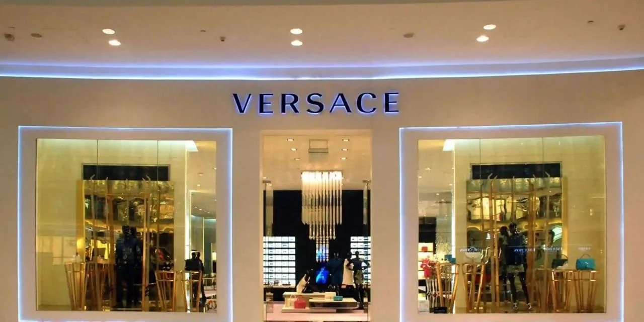 Prada, Versace, Miu Miu... Lüksün devleri neden birleşti?