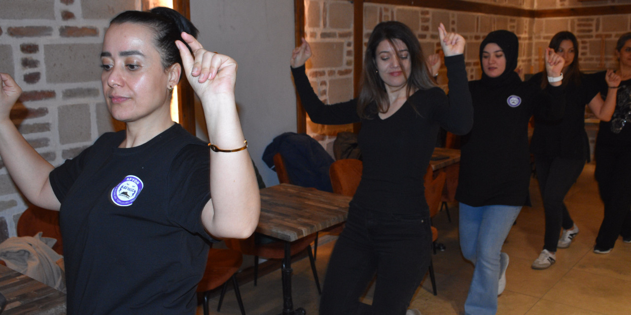 Doktor, öğretmen, esnaf... Hepsi aynı halkada buluştu