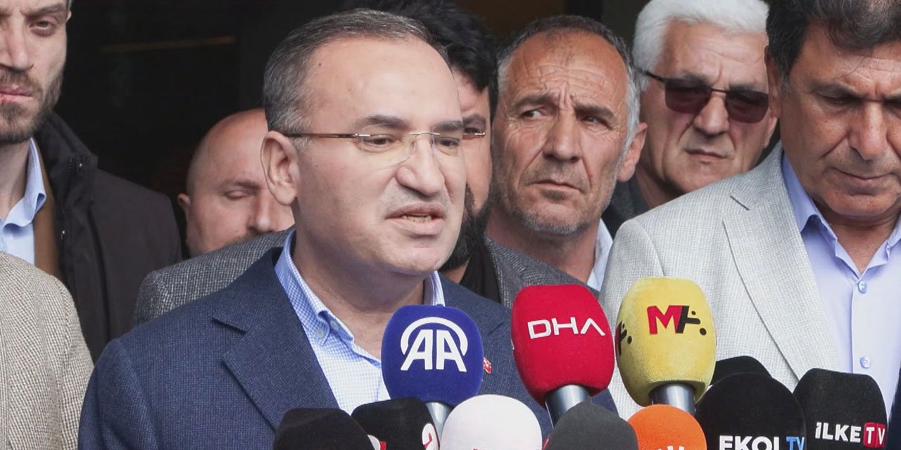 Bekir Bozdağ, Sırrı Süreyya Önder için hastaneye geldi