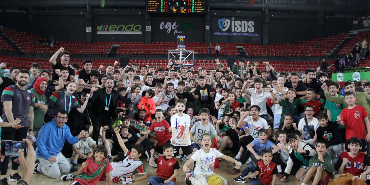 Karşıyaka 4 Mayıs'ı bekliyor