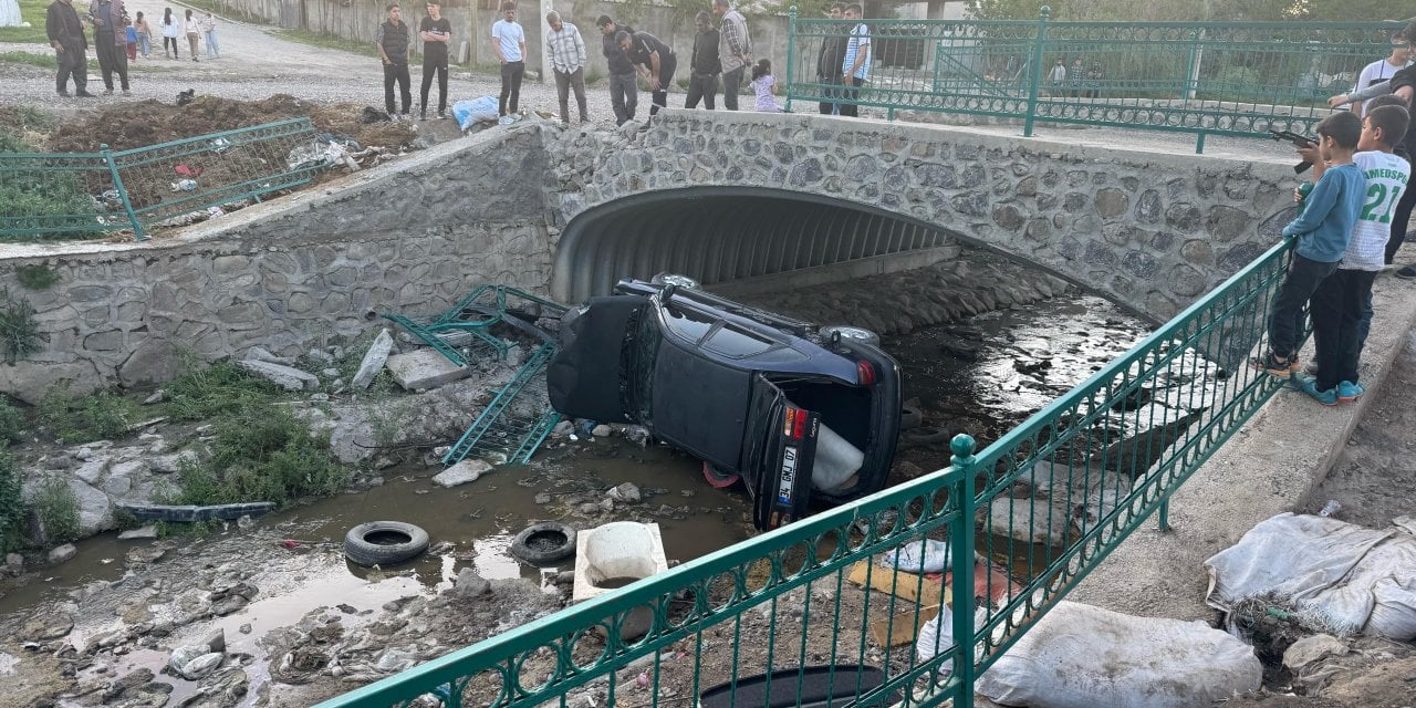 Yağmurdan kaçarken doluya yakalanmak: Köprüden uçtu