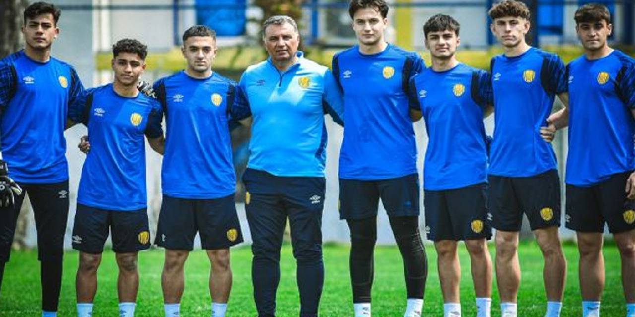 Mustafa Kaplan gelir gelmez kimsenin yapmadığını yaptı