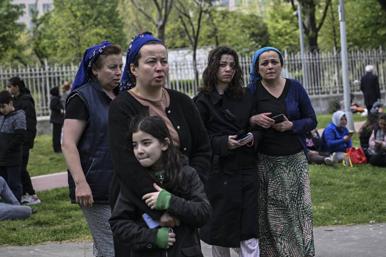 İstanbul'da 6,2 büyüklüğündeki deprem Yalova'da da hissedildi