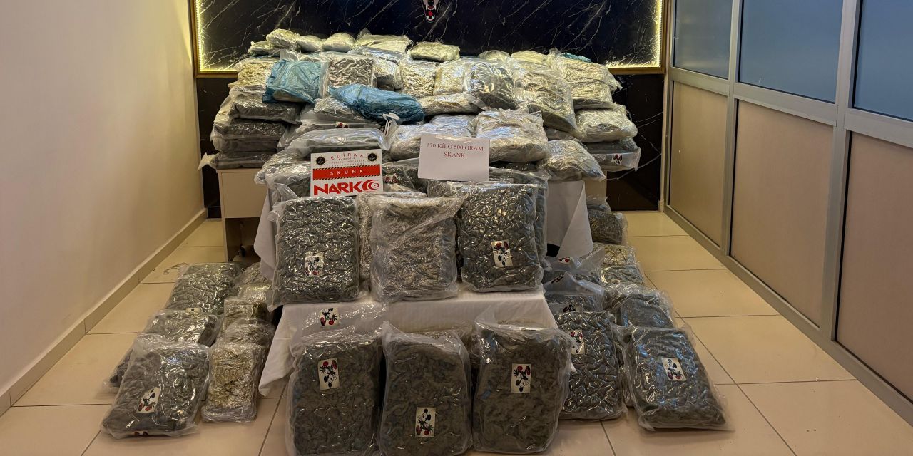 Valiz içine saklanan uyuşturucular Kapıkule'de yakalandı