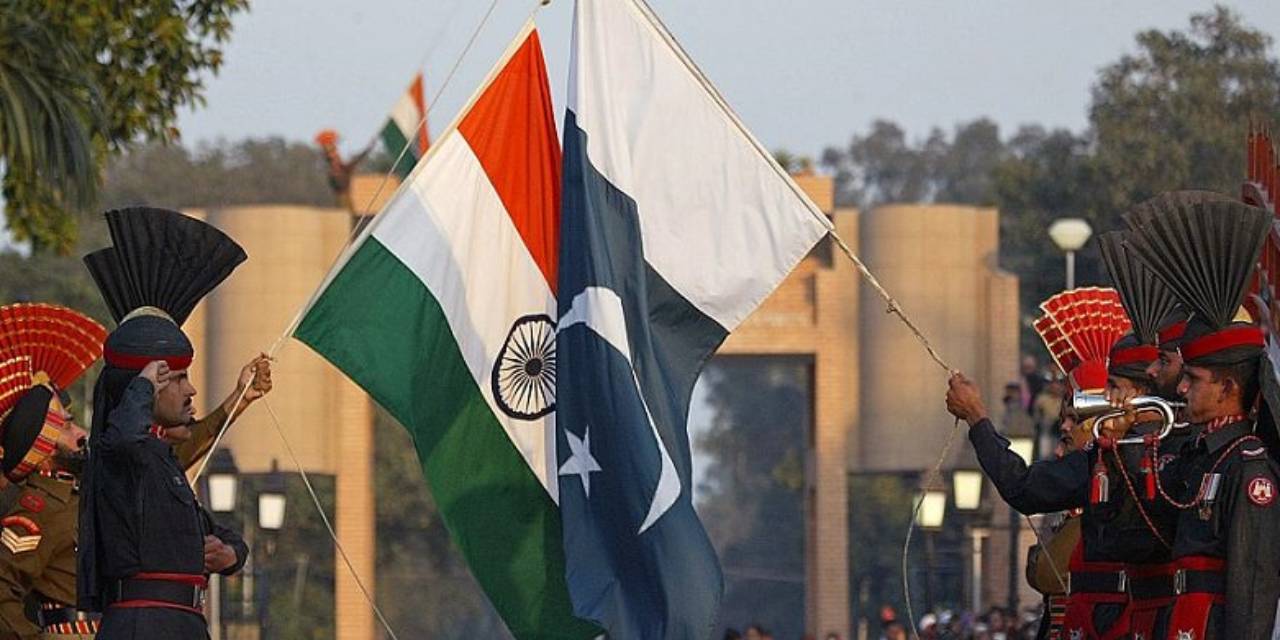 Hindistan medyaya karşı harekete geçti: Canlı yayını kesin!