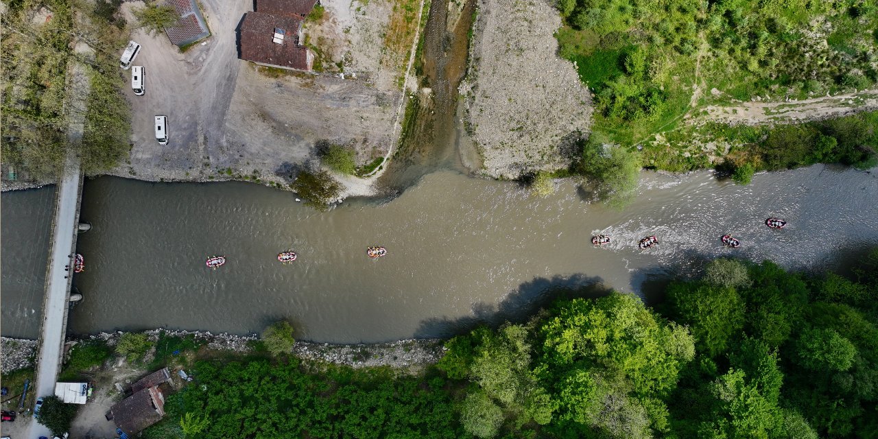 Düzce'de rafting heyecanı