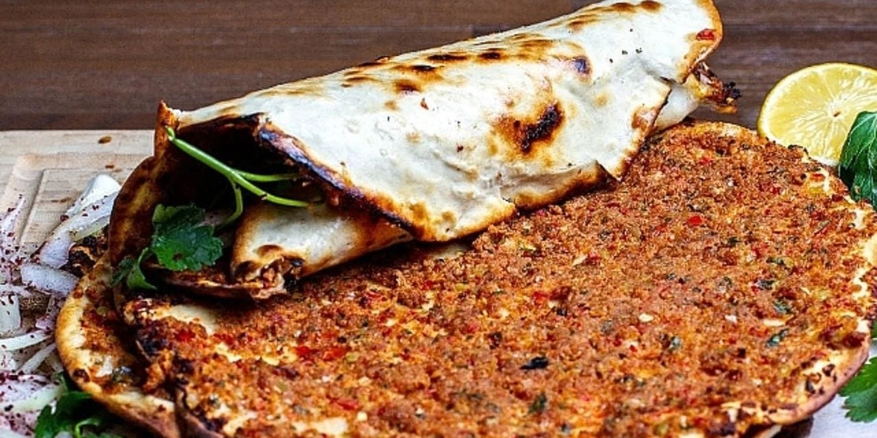 Bakanlık 28 firma daha ekledi: Sucuğa, lahmacuna bakın ne koymuşlar