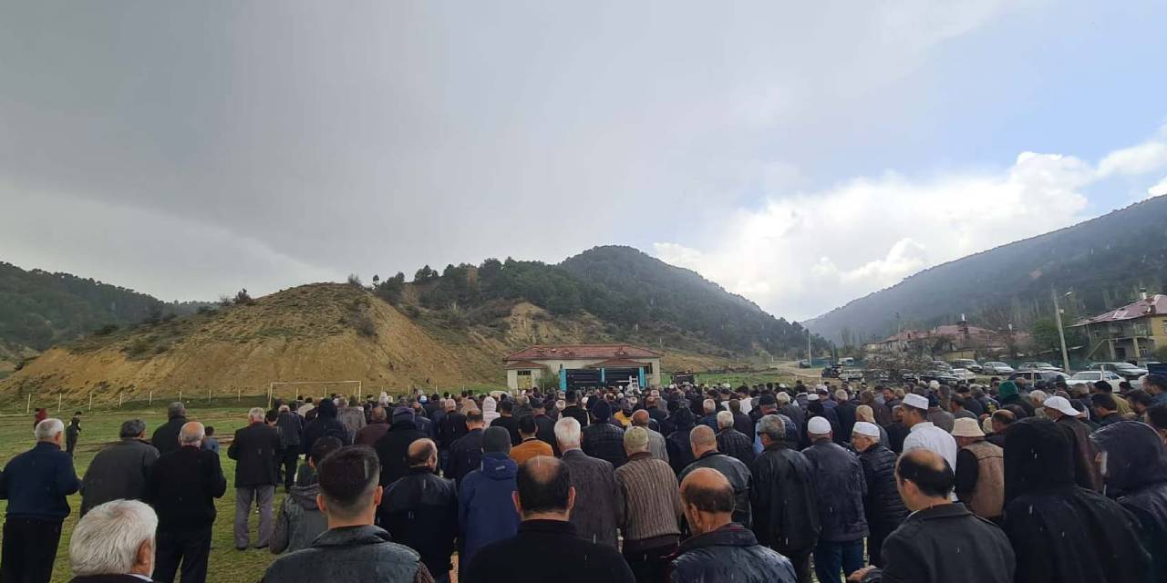 Kuraklıkla mücadele için yağmur duasına çıktılar: O anlarda inanılmaz bir şey oldu!