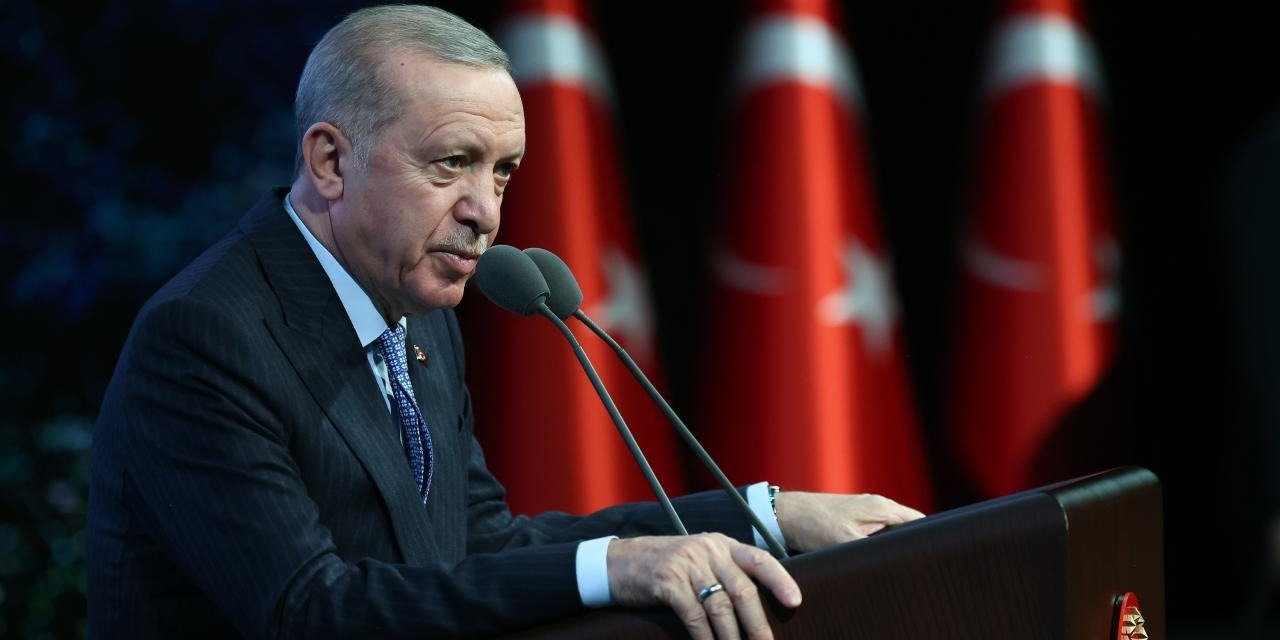 Erdoğan: Galatasaray camiasını yürekten kutluyorum