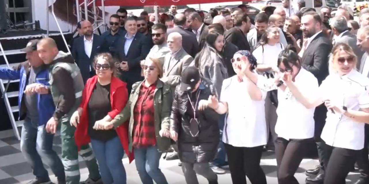 En düşük maaş 36 bin lira oldu: Çalışanlar davul zurnayla kutladı