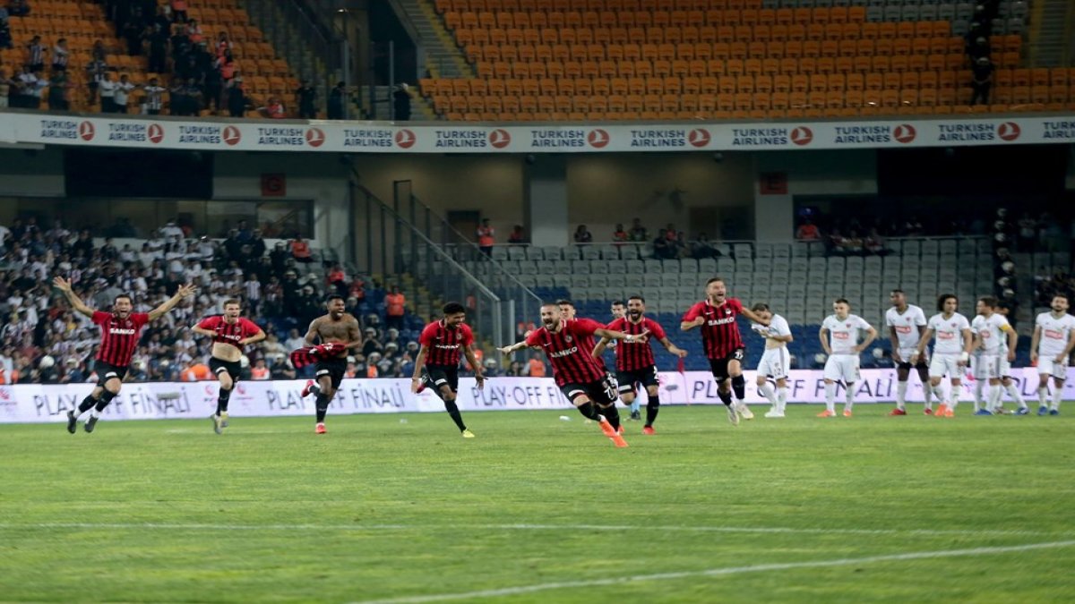 Süper Lig'e yükselen son takım belli oldu