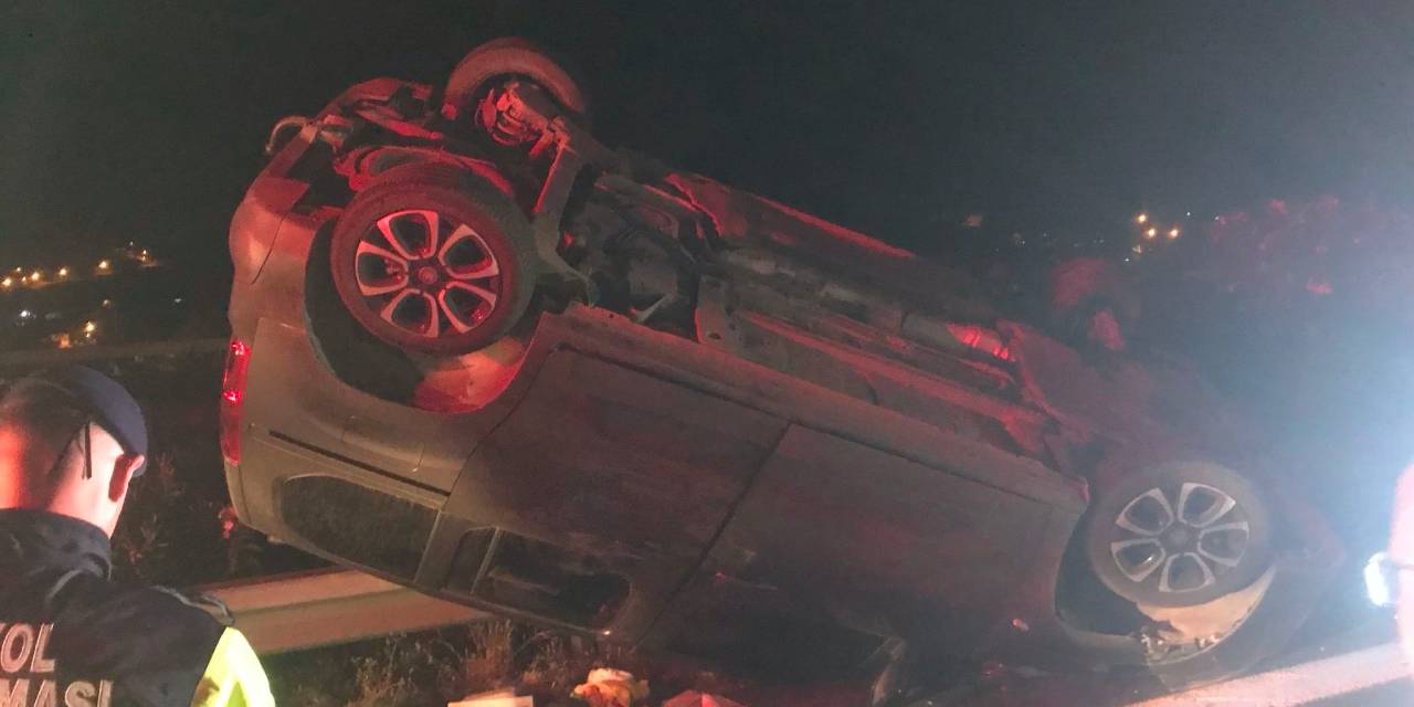 Osmaniye'de otomobil, TIR'a arkadan çarptı: 5 kişi yaralandı