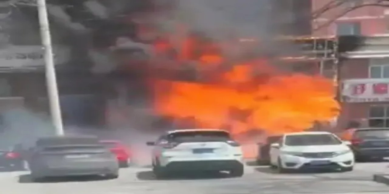 Çin'de restoran yangını: 22 ölü