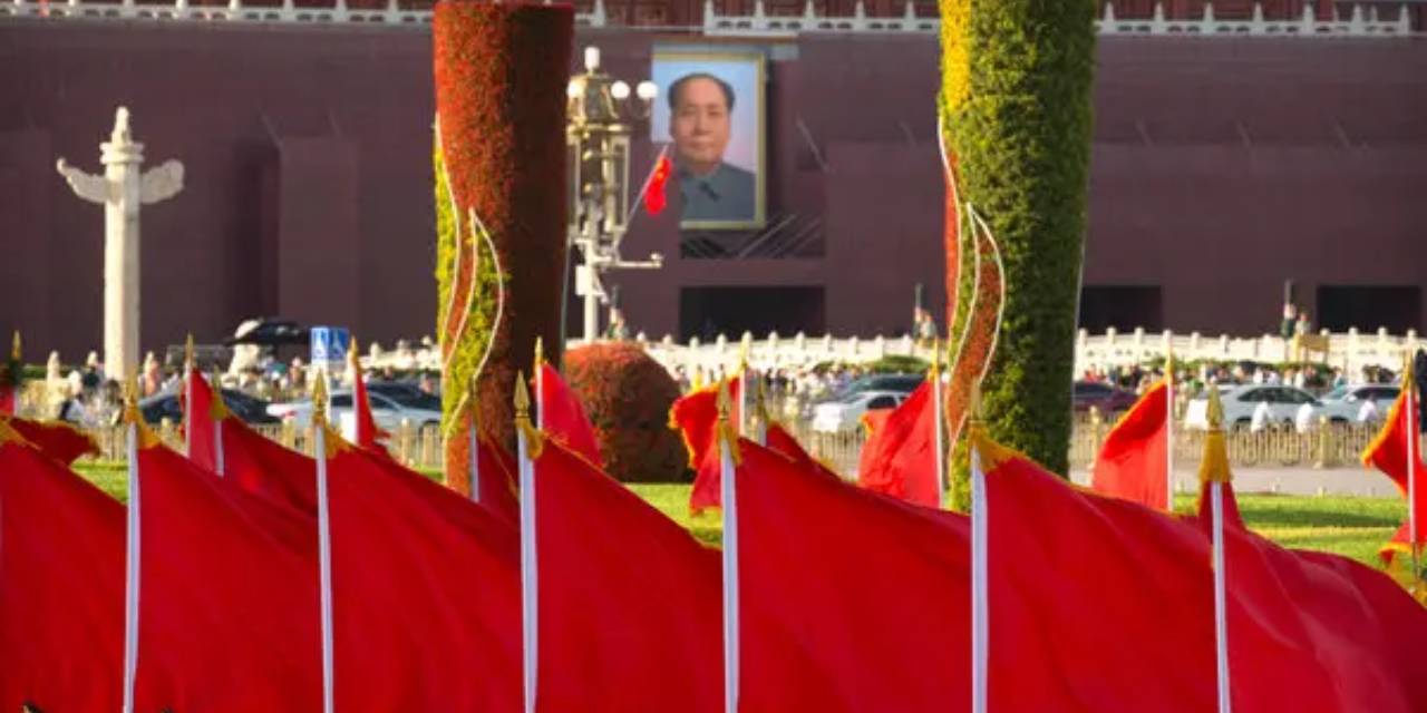 Çin'den ABD'ye Mao'lu mesaj: Diz çökmeyeceğiz