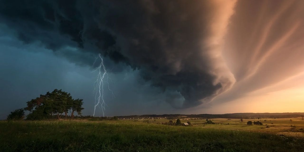 Şiddetli fırtına can aldı: 2 kişi hayatını kaybetti