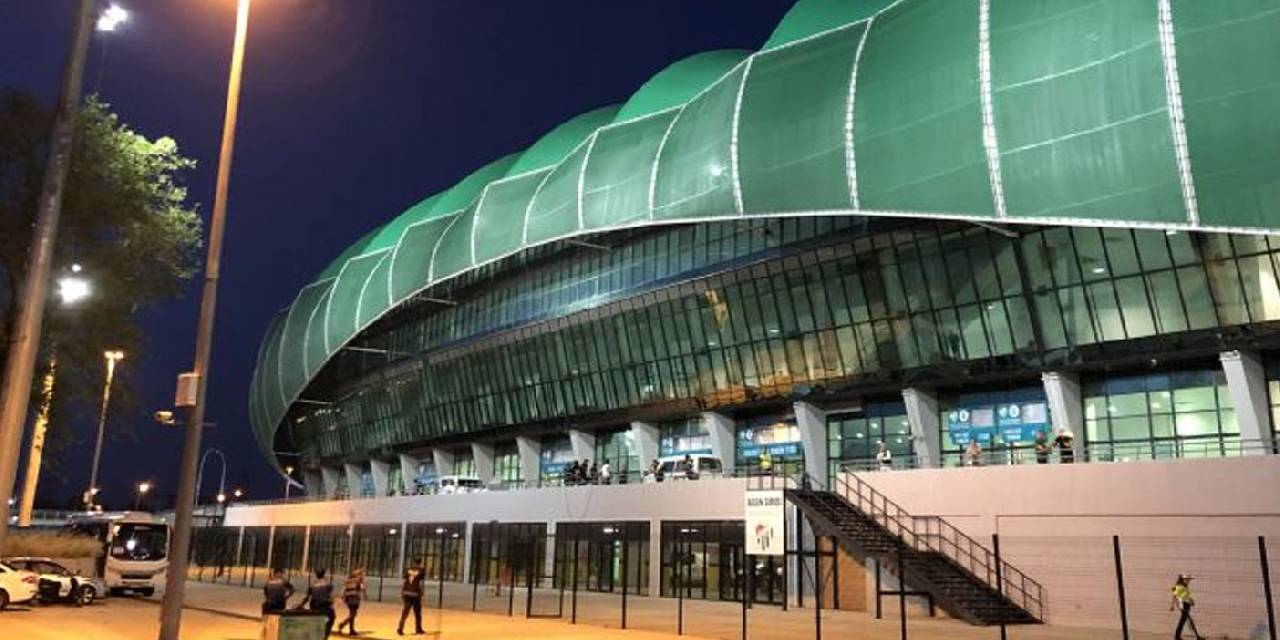 Enes Çelik Bursaspor taraftarına stat müjdesini duyurdu