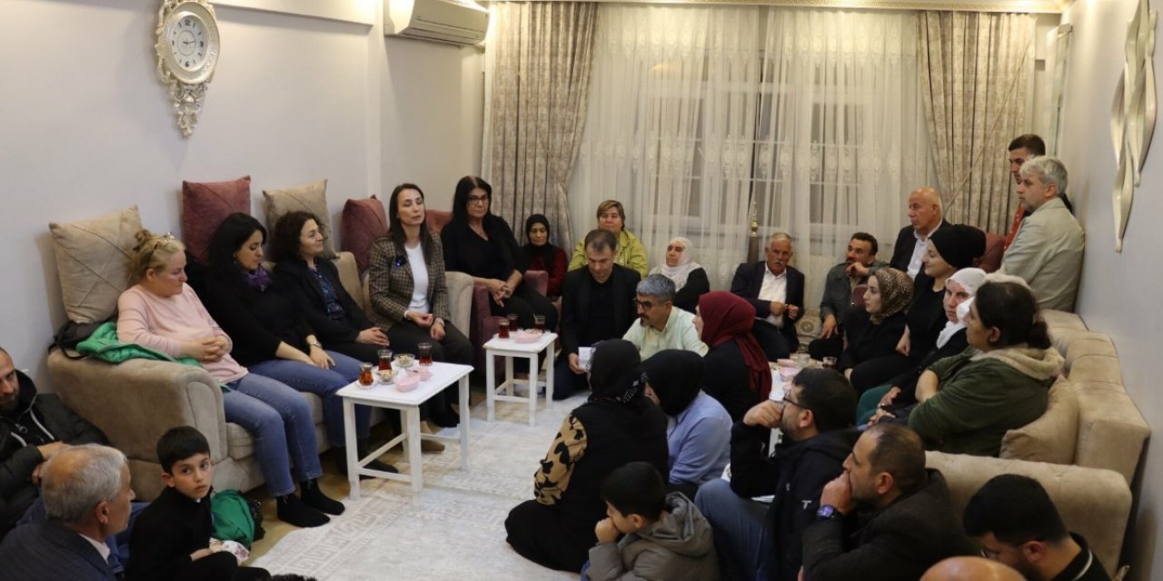 Tülay Hatimoğulları İstanbul'da ev ziyaretleri gerçekleştirdi