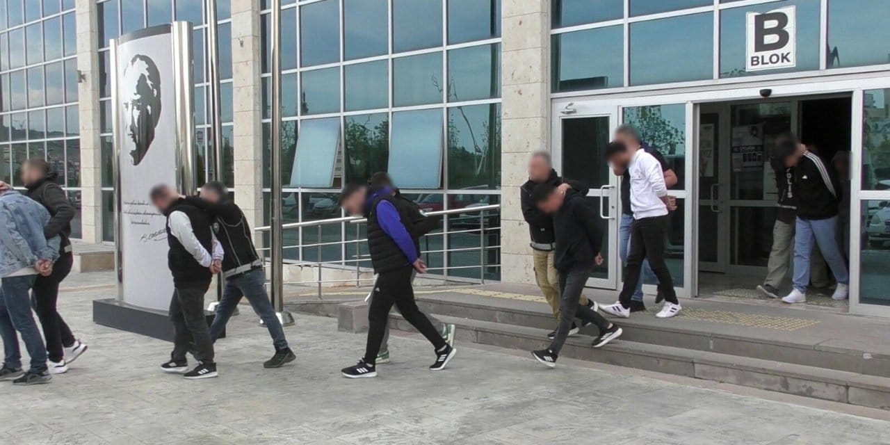 Uşak'ta uyuşturucuya 11 tutuklama