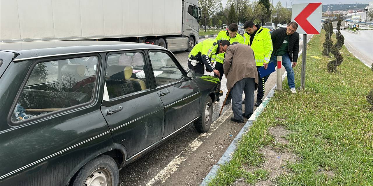 50 metre yürümeye üşenen kadına araba çarptı