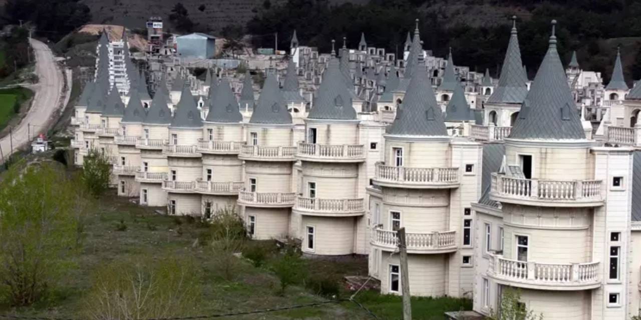 Türkiye'nin meşhur hayalet şatoları havadan görüntülendi