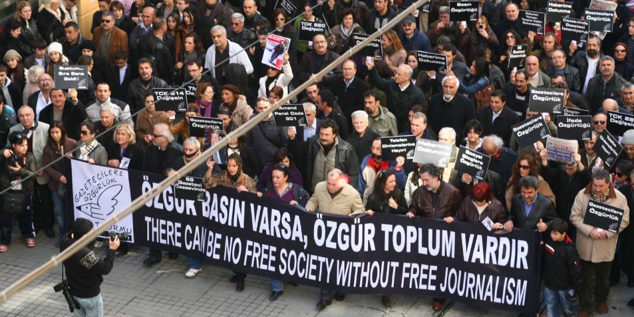 Birleşik Metal-İş Sendikası'ndan 'basın özgürlüğü' açıklaması