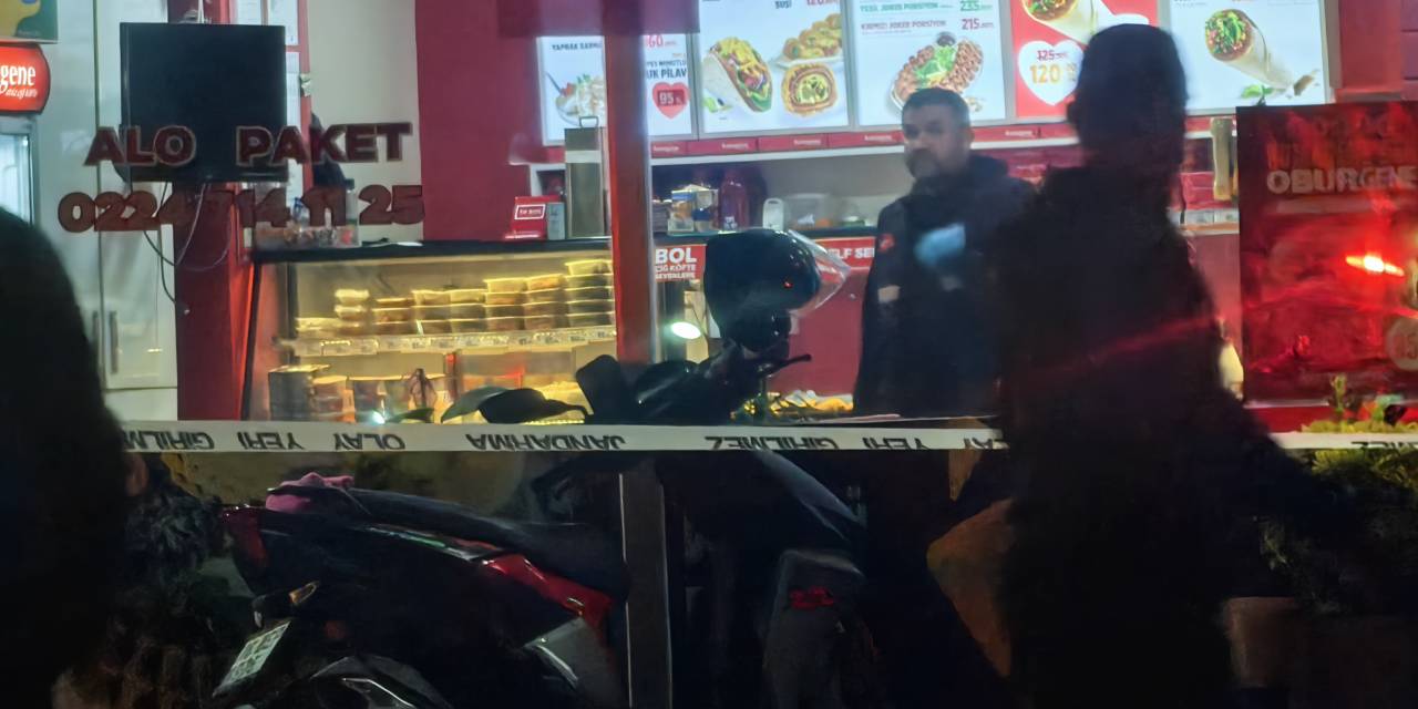 Bursa'da işletme sahibi motosikletli saldırganın hedefi oldu