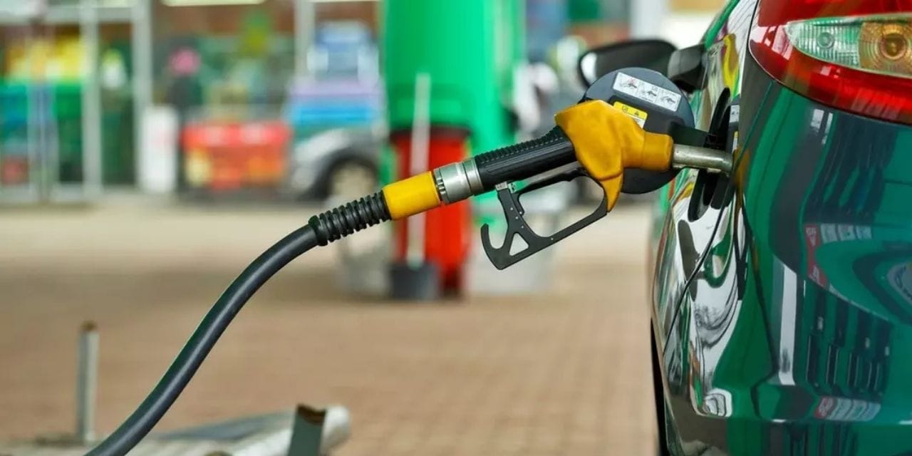 İndirim sinyali verildi! 4 Mayıs benzin, motorin ve LPG fiyat listesi