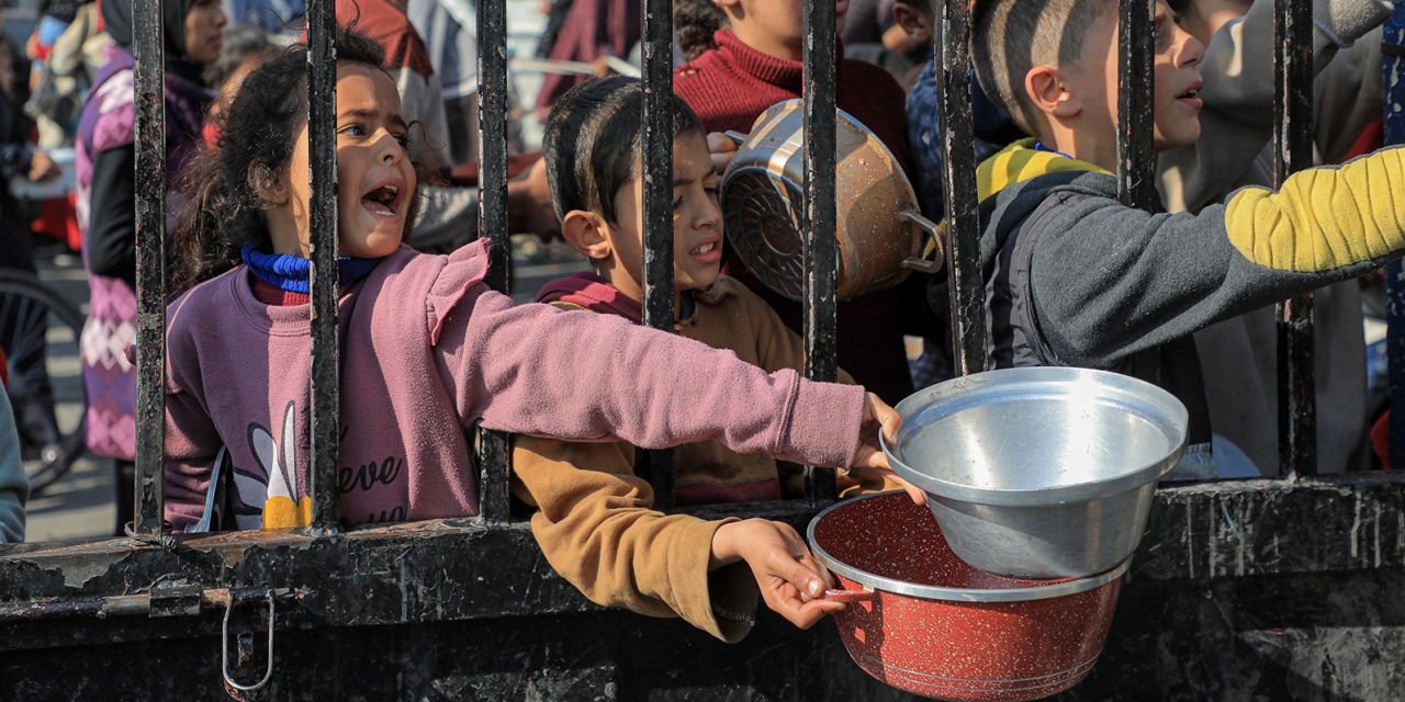 İsrail, Gazze’de yardım dağıtımı için ABD şirketlerine ihale vermek istiyor