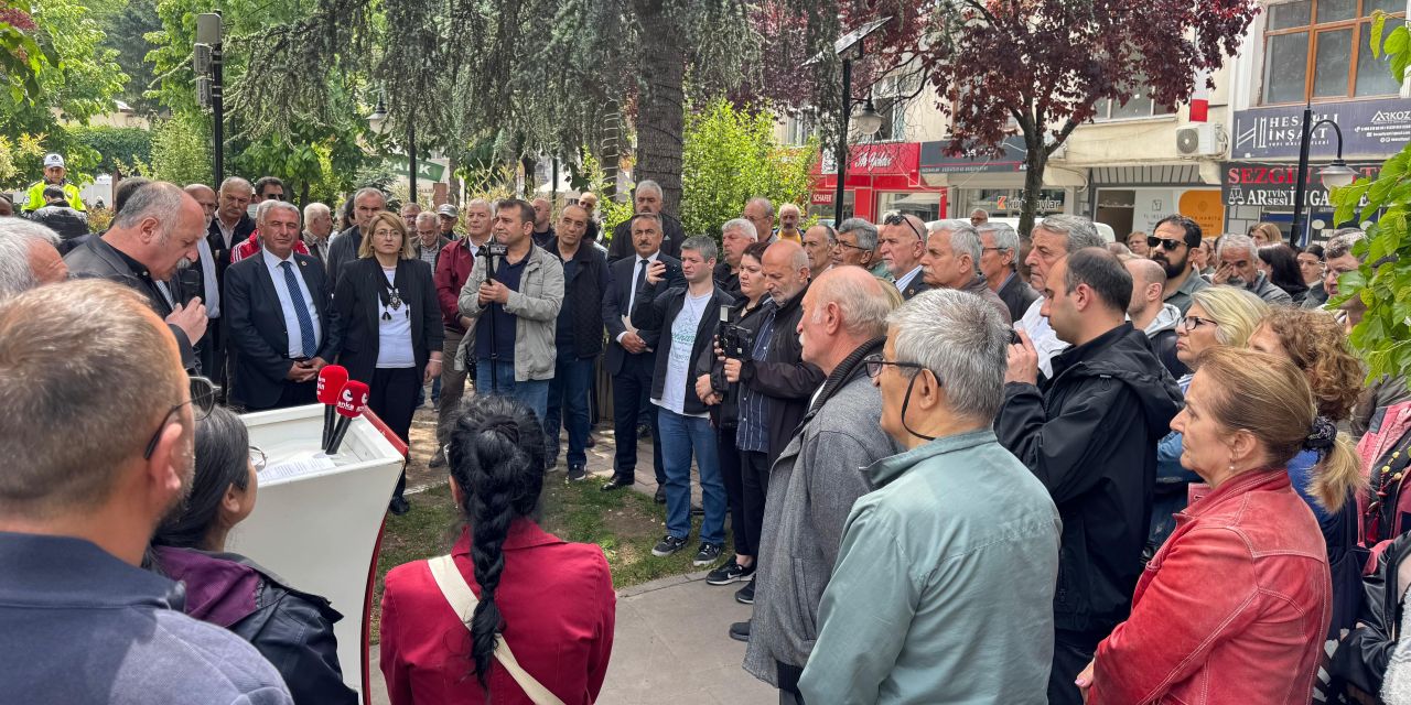 Özgür Özel’e saldırı Artvin'de protesto edildi