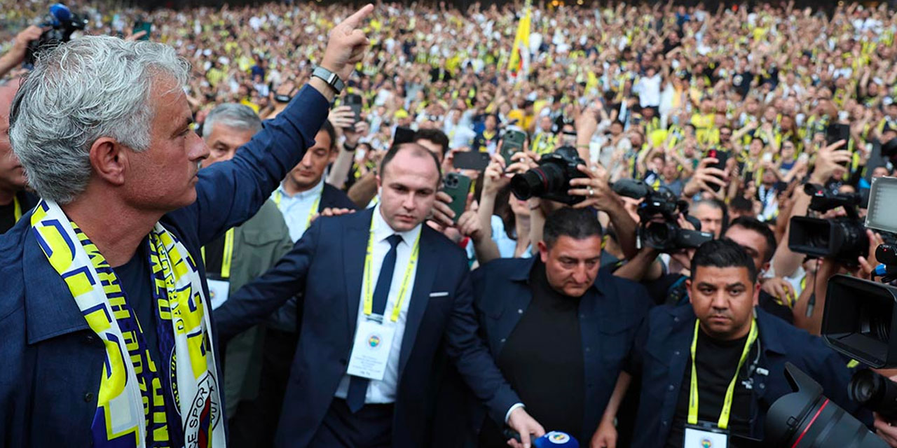 Mourinho'nun istifasını istedi