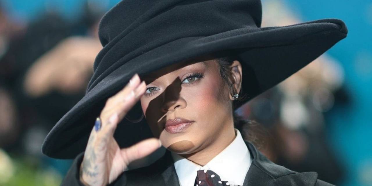 Met Gala’da stil değil bebek konuşuldu: Rihanna hamileliğini açıkladı!