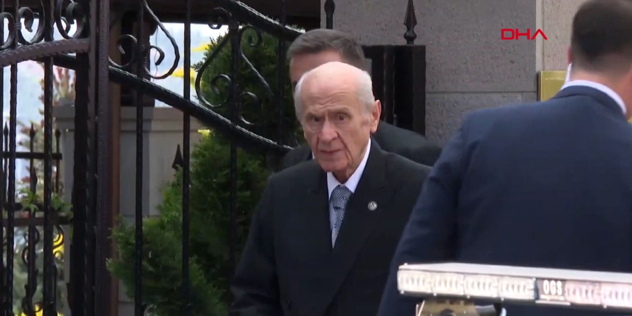 Erdoğan ile görüşecek olan Bahçeli konutuna giriş yaptı